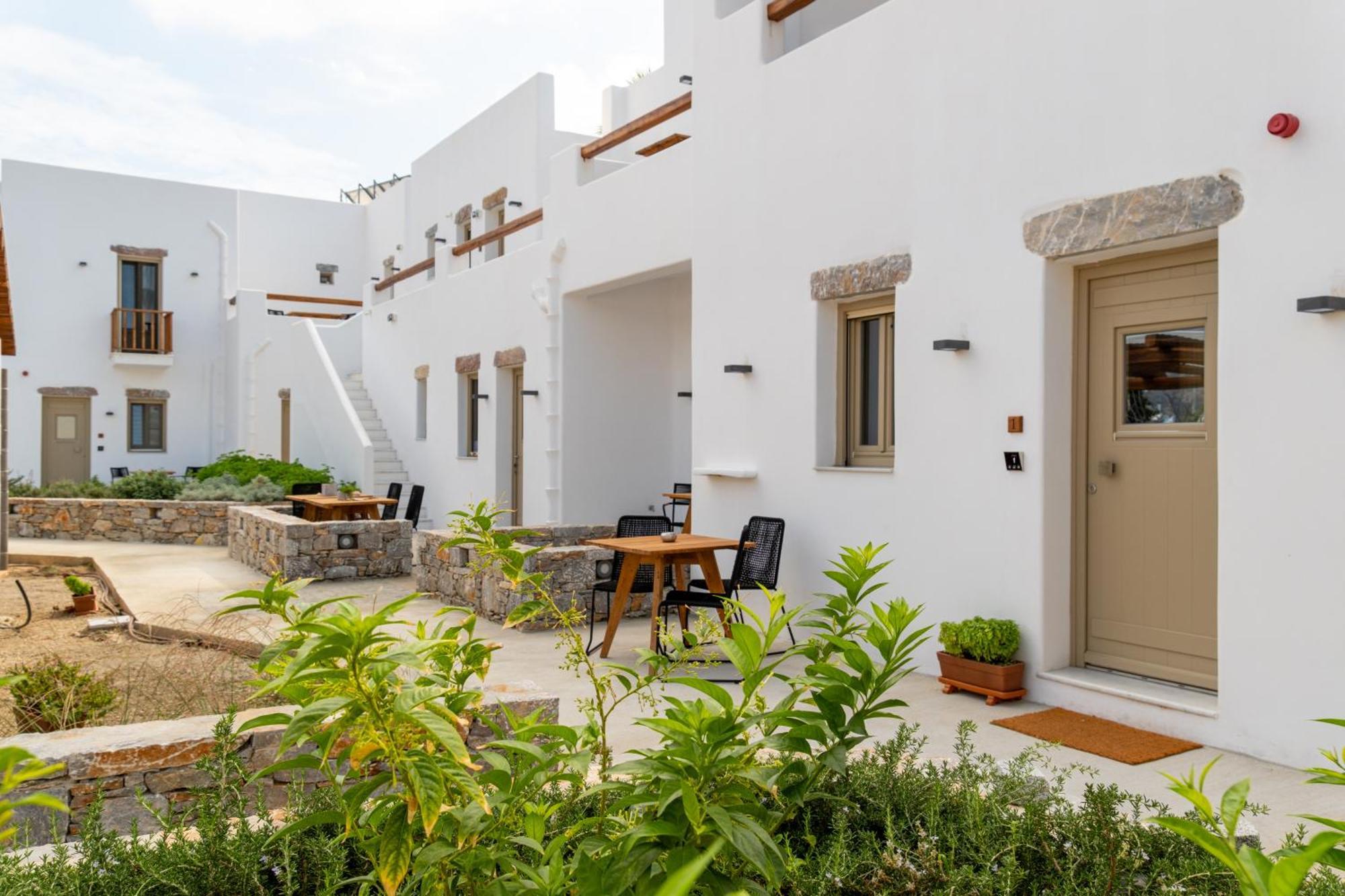 Soil Amorgos Катапола Экстерьер фото